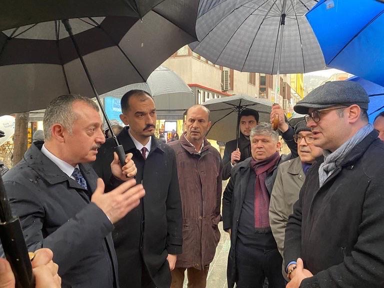 Güney ‘’Hürriyet’in inadı yüzünden, yürüyüş yolu kırılacak’’