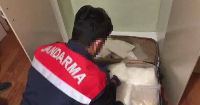 Jandarma ekiplerinden uyuşturucu operasyonu 