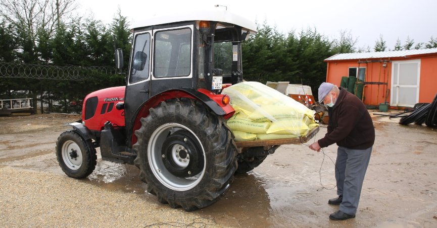 Büyükşehir’den 7 bin çiftçiye 25 milyon değerinde 2 bin ton gübre