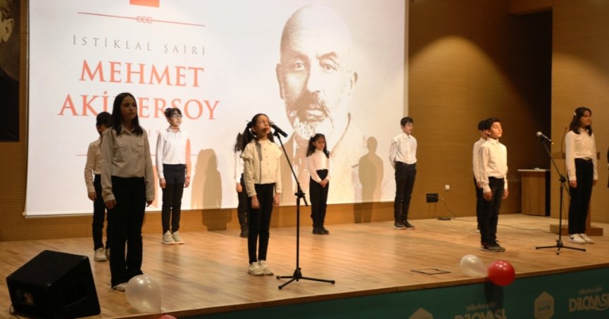 İstiklal şairi Mehmet Akif Ersoy, Dilovası'nda anıldı 