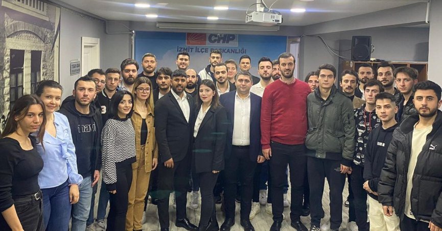 ARDUÇ ''İKTİDARI GENÇLER DEĞİŞTİRECEK''