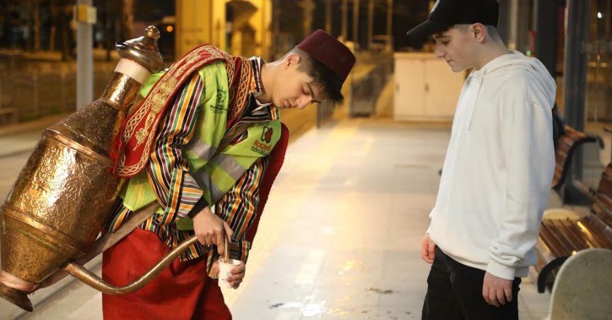 Kocaelililere şerbet ikramı