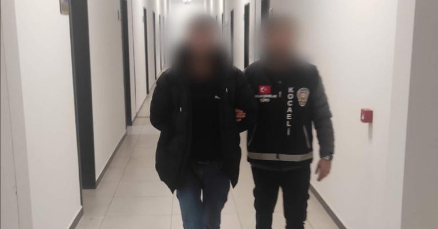 33 yıl 8 ay hapis cezası ile aranıyordu