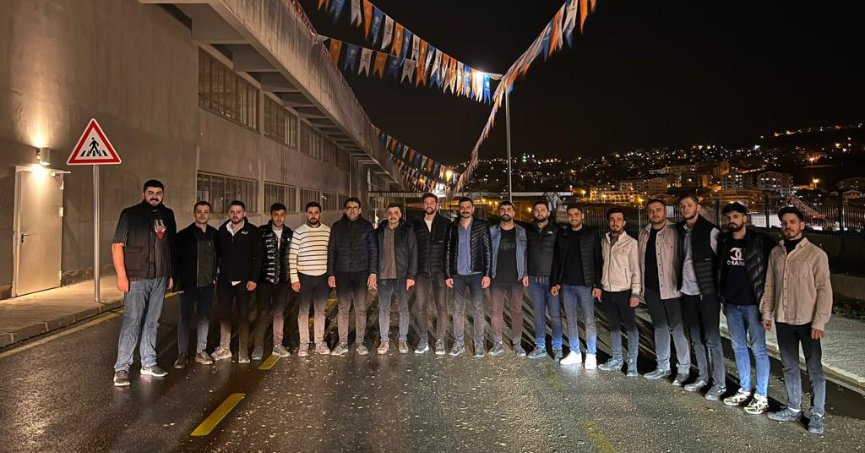 AK Gençler Kocaeli’yi gelin gibi süsledi