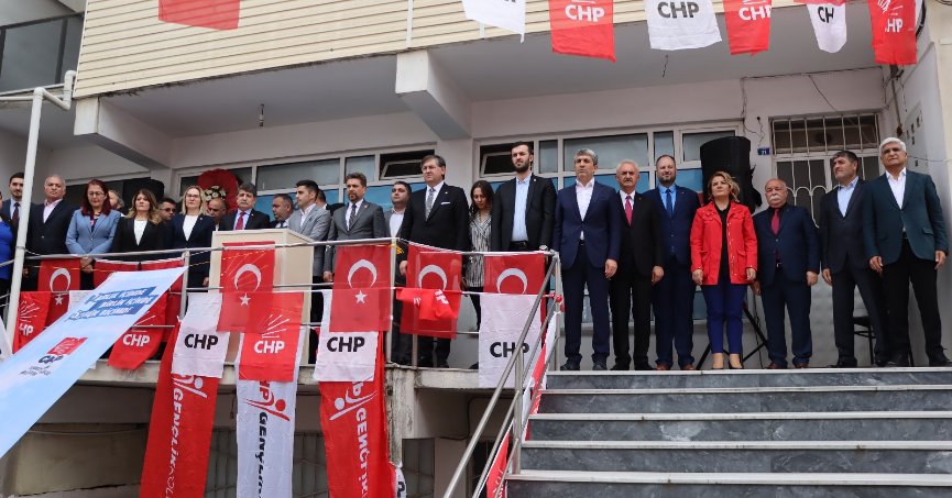 CHP’nin SKM ofisi açılışı adeta 14 Mayıs’ta baharı Çayırova’da müjdeledi