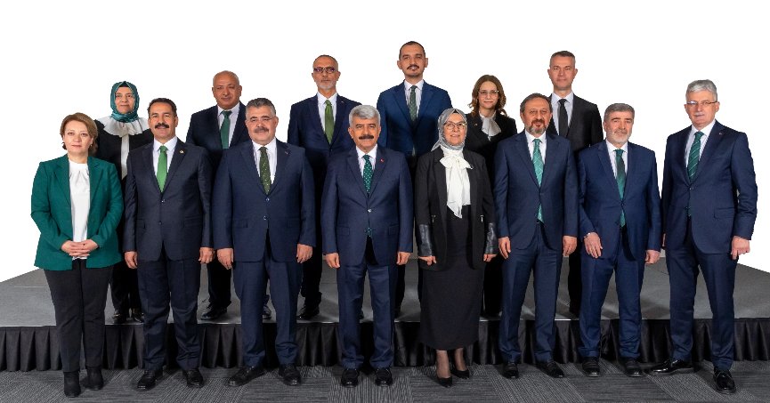 AK Parti milletvekilleri adayları, fotoğraf çekimi için stüdyoya girdi