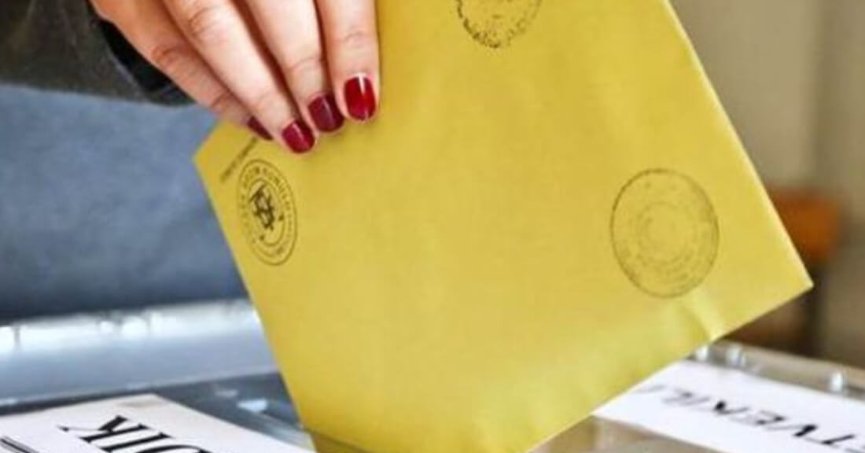 30 milyon 710 bin 790 kadın, 29 milyon 987 bin 53 erkek seçmenimiz var