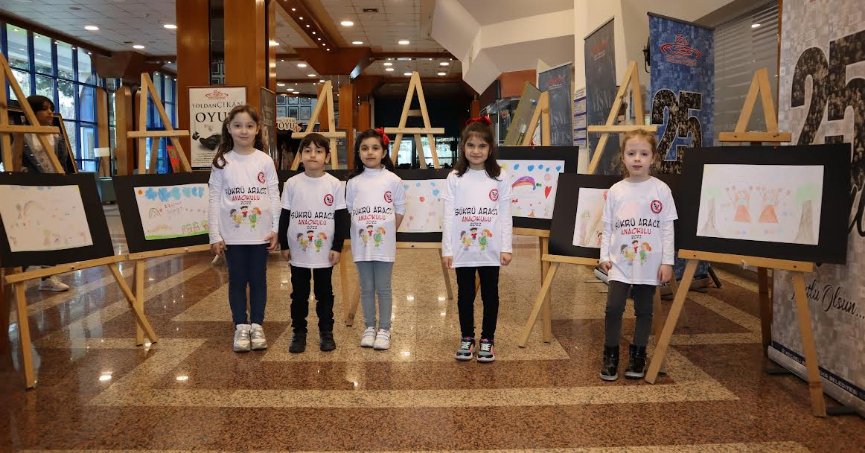 Renkler, Miniklerin elinde bambaşka...