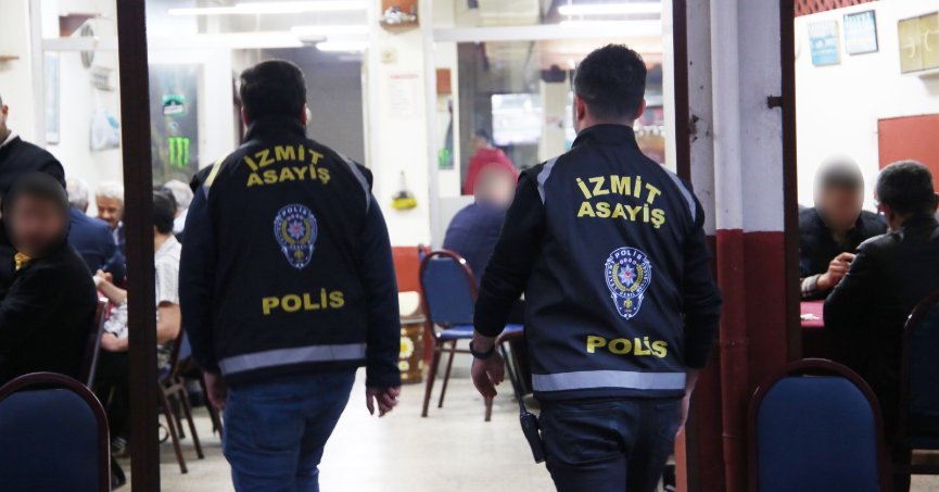 Kocaeli’de asayiş uygulamasında aranan 3 şahıs yakalandı