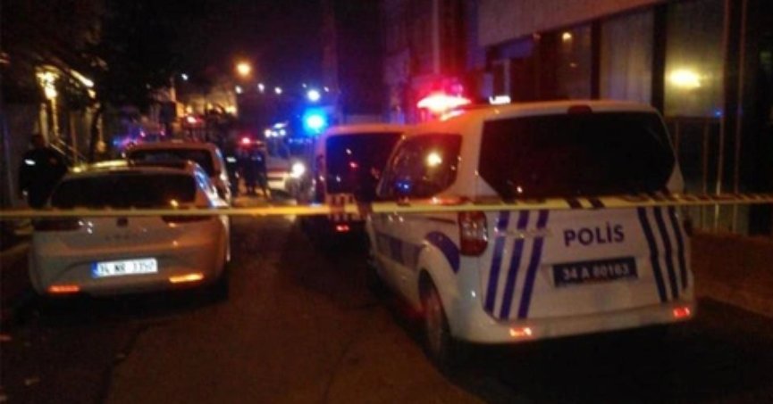 Polis memurunu silahla sırtından vurdu