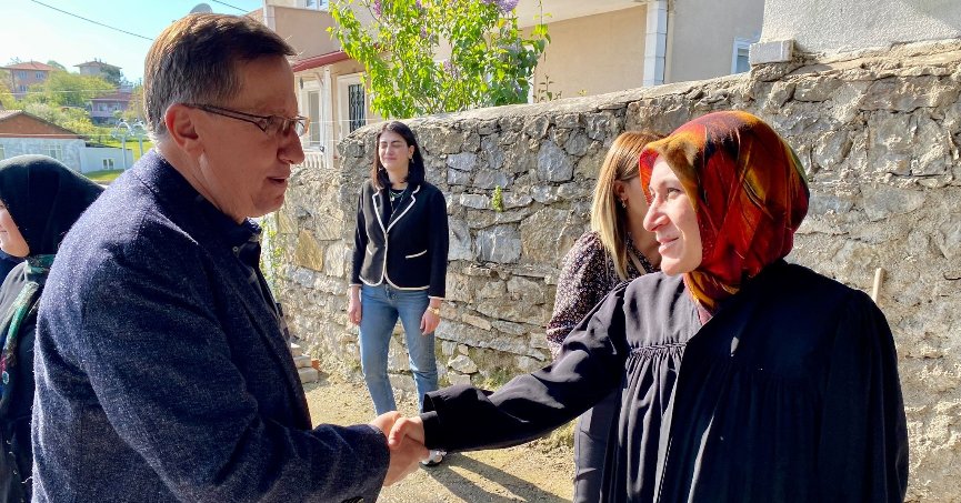  DİLOVASI’NDA KÖYLERE GİTTİ, İLÇEDE ZİYARETLER YAPTI