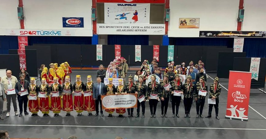 Servetiye Cephesi Anadolu Lisesinden Çifte Başarı