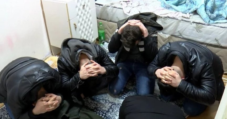 49 kaçak göçmen sınır dışı edildi