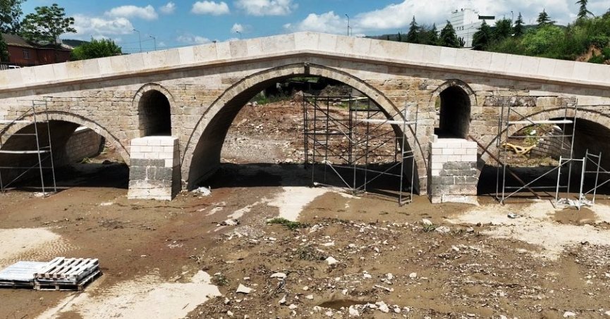 Tarihi Mimar Sinan Köprüsü restorasyonunda sona doğru