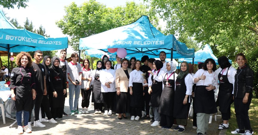 Deprem bölgesine Beyaz Kalplerden destek