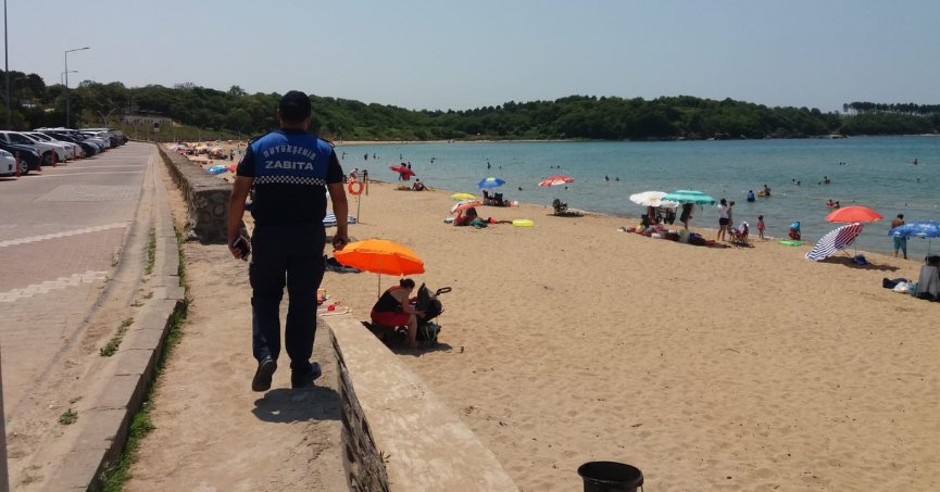 Büyükşehir Zabıta plajlarda görev başında