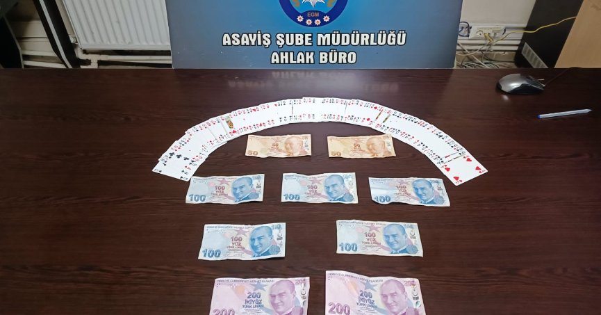 Kumarbazlar polise yakalandı