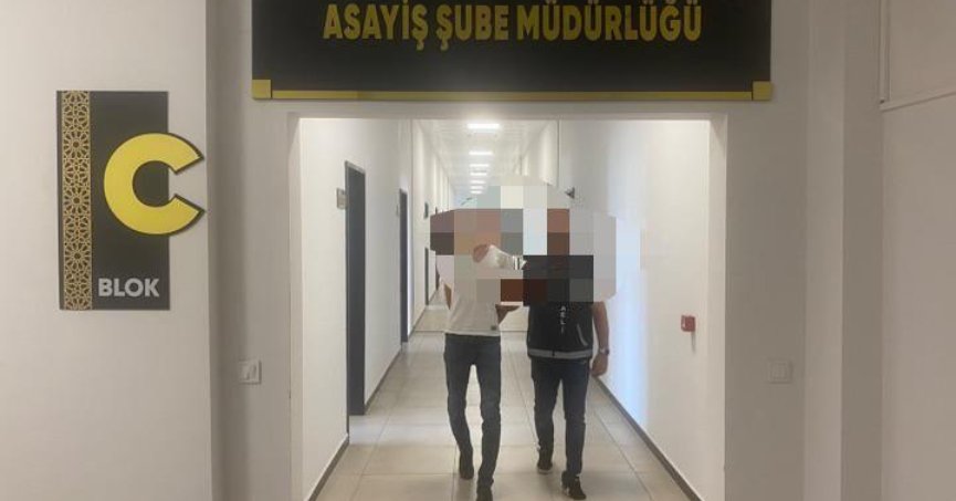 Aranan hırsız yakalandı