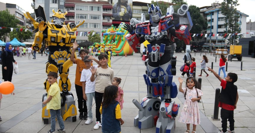 “Bizim Sokakta Şenlik Var”