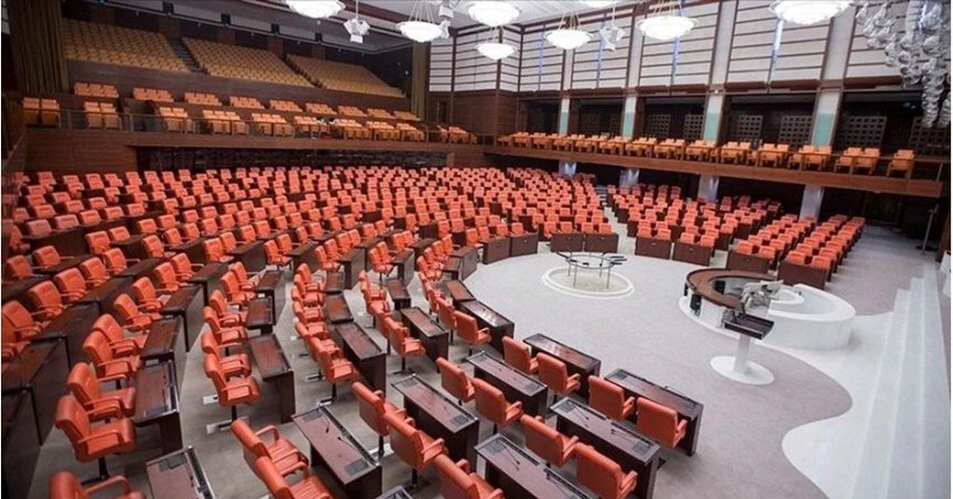 CHP, Meclis'i olağanüstü toplantıya çağıracak