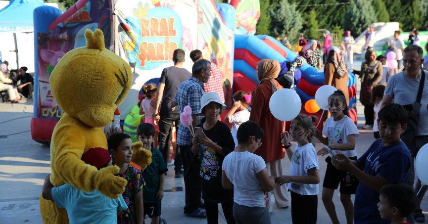 Kocaeli’nin sokaklarında şenlik var