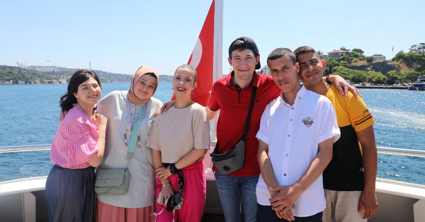 Büyükşehir, özel öğrencilere İstanbul’u gezdirdi
