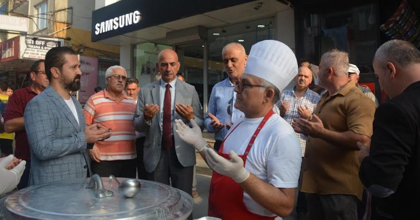 KOVİAD’dan Vatandaşlara Aşure İkramı 