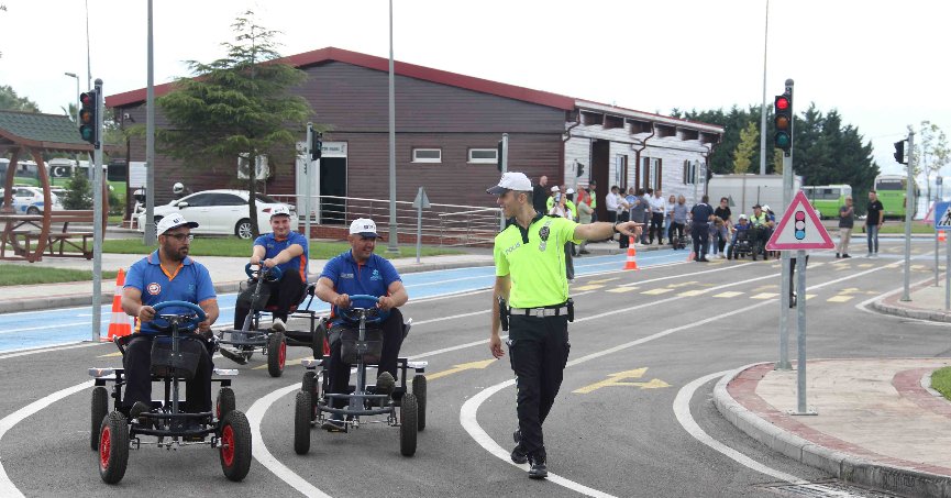 Özel öğrenciler Trafik Eğitim Merkezi’nde hem eğlendi hem öğrendi