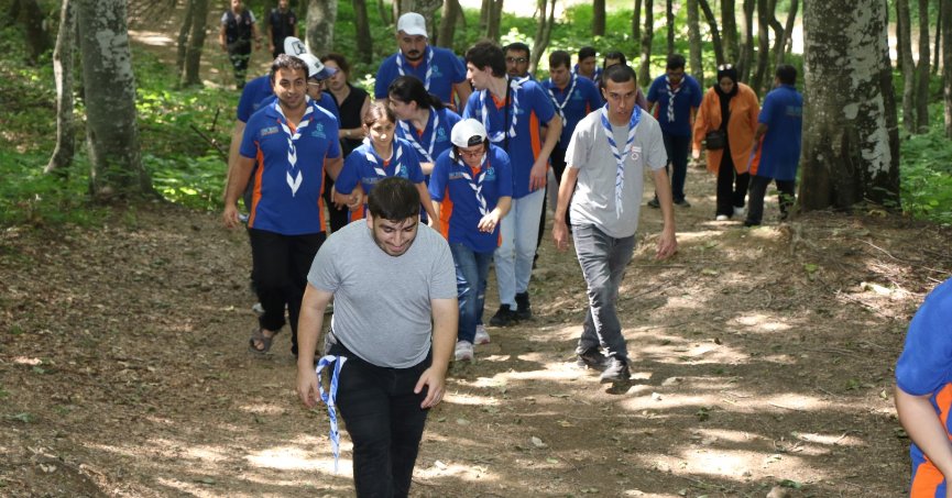 Özel öğrenciler kampta izcilikle tanıştı