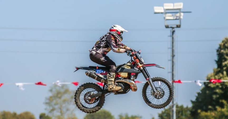 Enduroda kupalar sahiplerini buldu