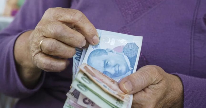 Emeklinin zam hayali suya düştü!