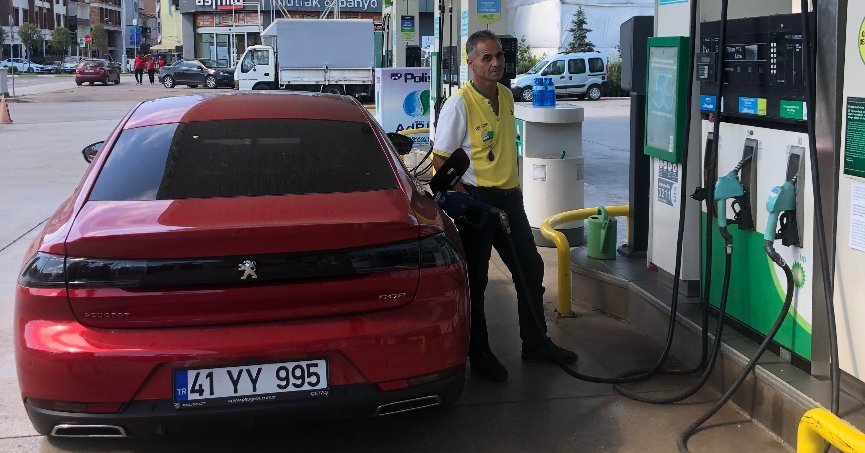 Benzine yine indirim geliyor