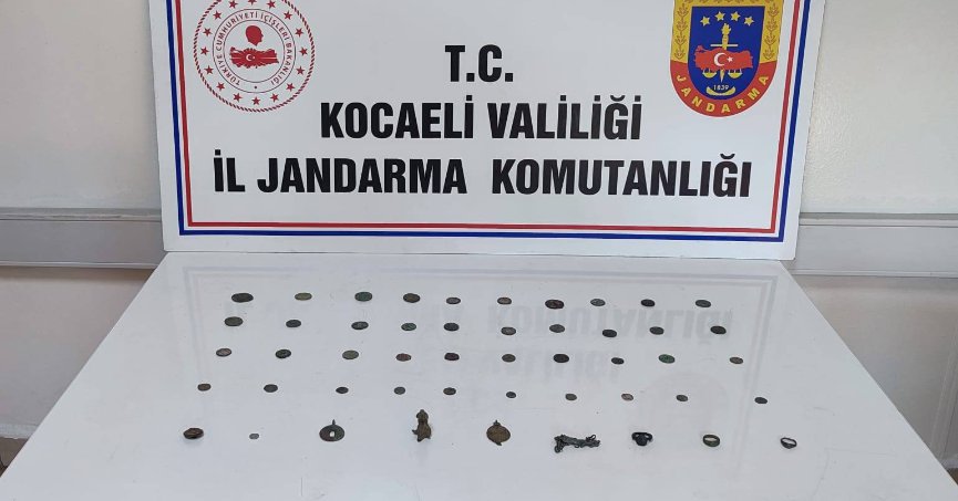 Jandarma ekipleri tarihi eser ele geçirdi