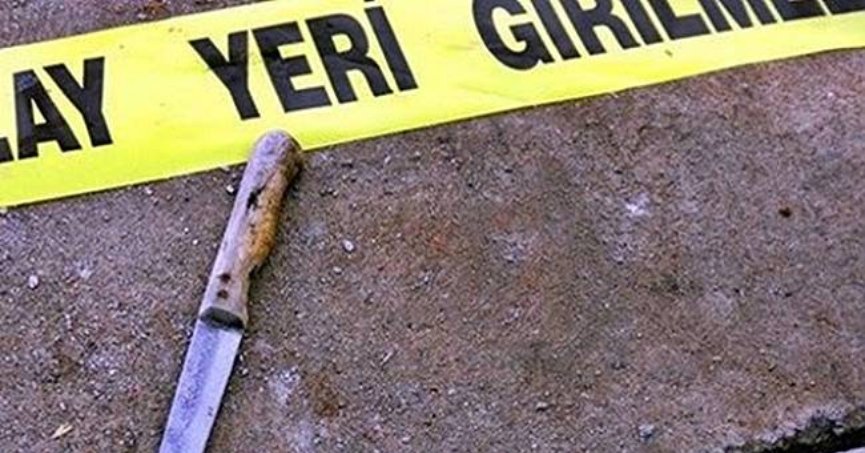 3 kişi bıçakla yaralandı