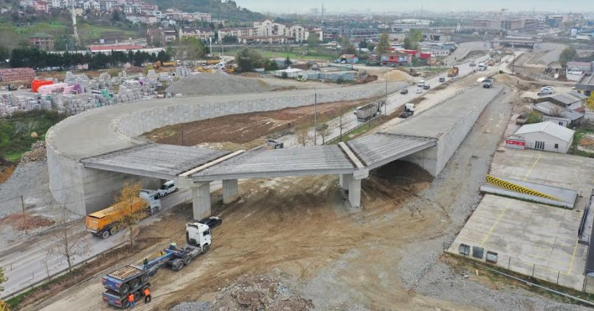 Yeşilova-Solaklar Kavşağı’nda ilerleme yüzde 60