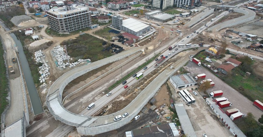 Yeşilova Solaklar Kavşağında 5’te 4 tamam