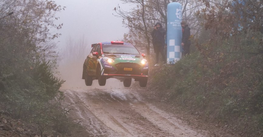 Kocaeli’de ralli fırtınası esti