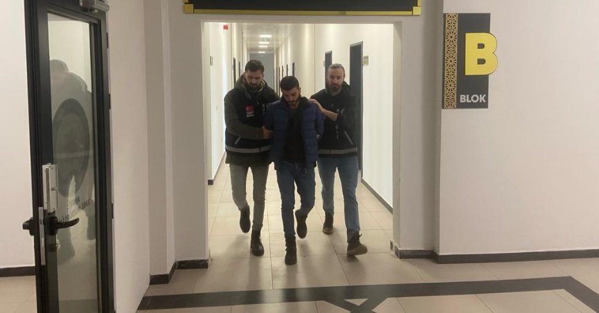 Firari Kurmay binbaşı yakalandı