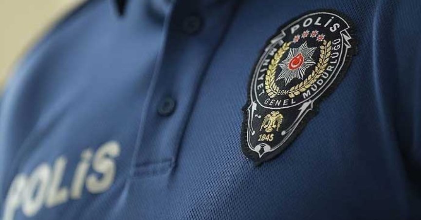 Görevdeki 445 polis FETÖ'den açığa alındı