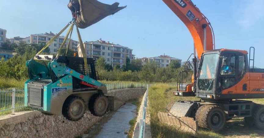 KOCAELİ’DE 2023 YILINDA 320 BİN 950 METRE DERE TEMİZLENDİ