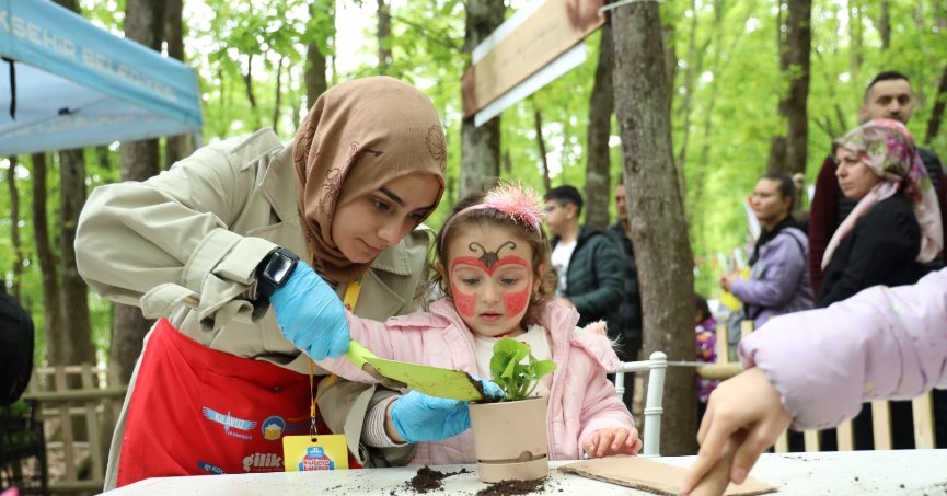 Büyükşehir’den 23 Nisan’da Bi Dünya Eğlence