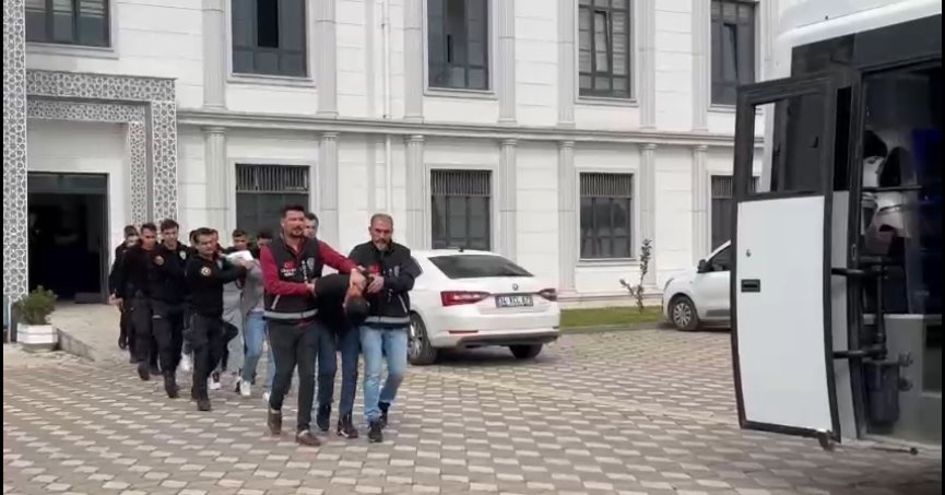 Siber dolandırıcılık operasyonunda 44 kişi tutuklandı