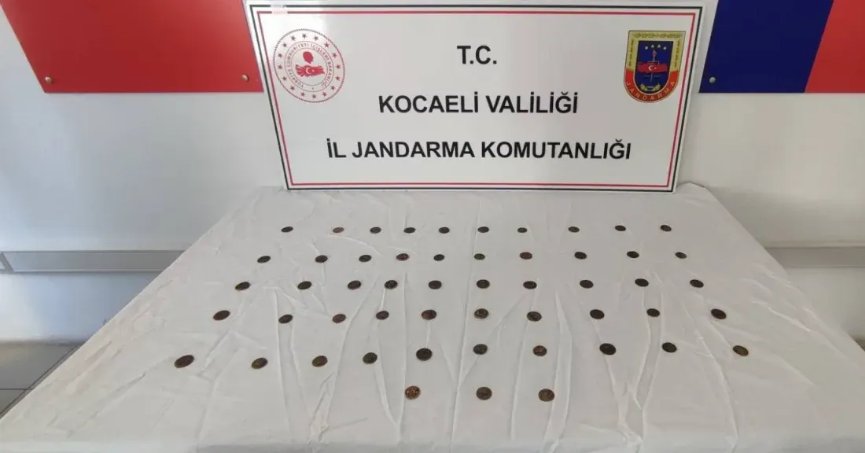  53 adet tarihi sikkele geçirildi