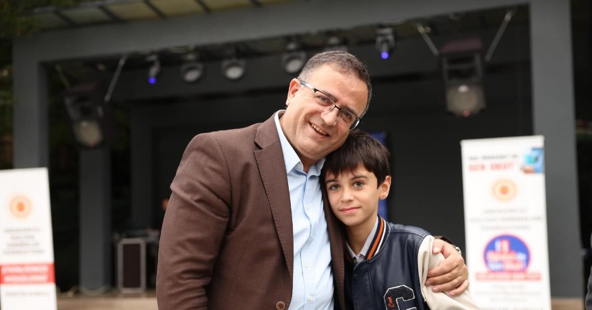 Bir Öğrenci de Sen Okut Geleceğine Işık Tut