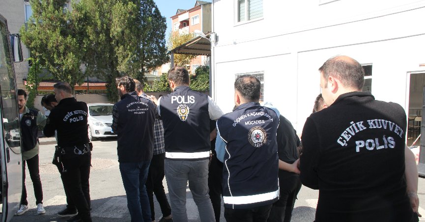 12 Göçmen kaçakçısı tutuklandı