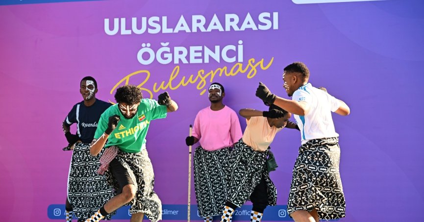 ‘Uluslararası Öğrenci Buluşması’nda kültürler buluştu