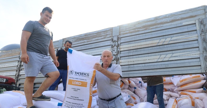 Büyükşehir’den çiftçiye yüzde 75 hibeli tohum desteği