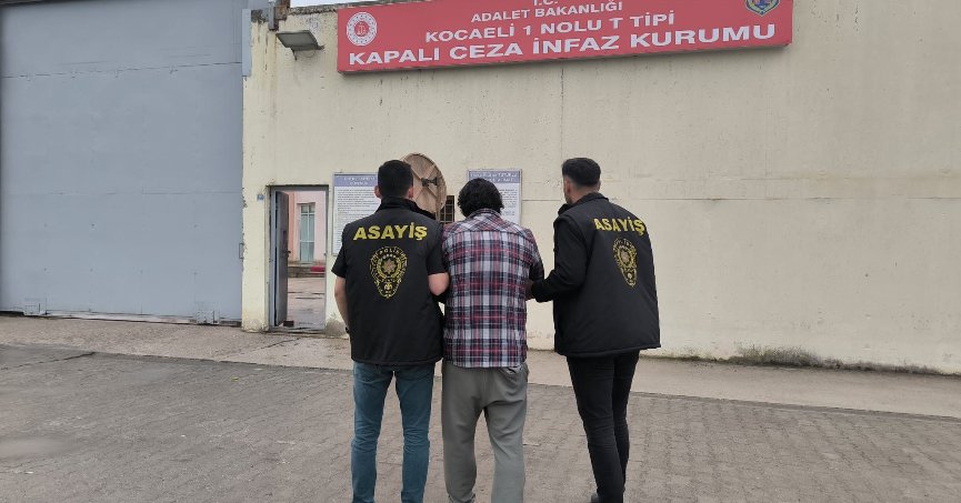 Darıca'da aranan 2 kişi yakalandı