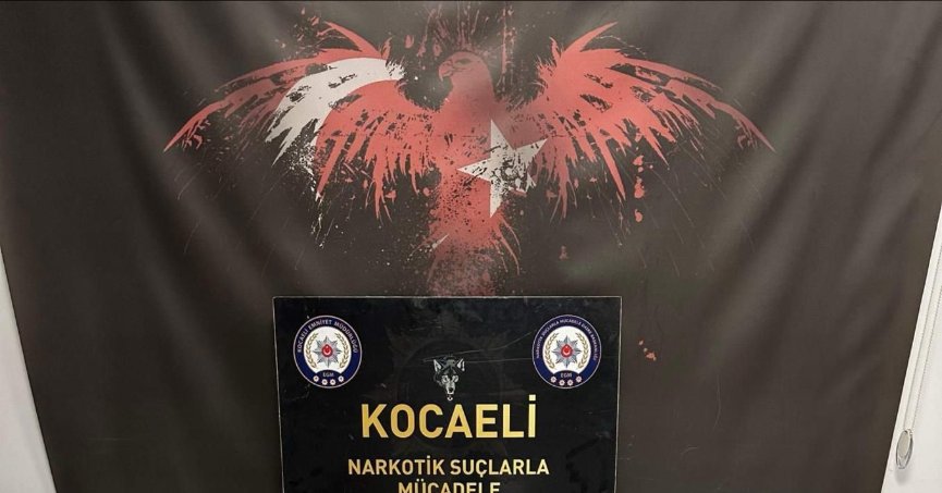 Uyuşturucu satıcıları kıskıvrak yakalandı