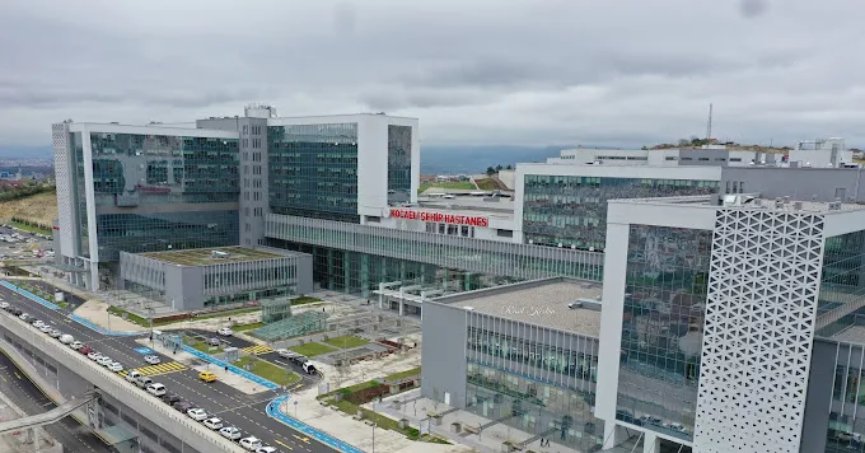 Kocaeli Şehir Hastanesi, çocukların okula uyum süreci konusunda aileleri bilgilendiriyor